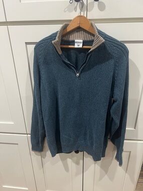 Columbia Men's Teal Zip-Neck Sweater with Contrast Tan Collar Size M